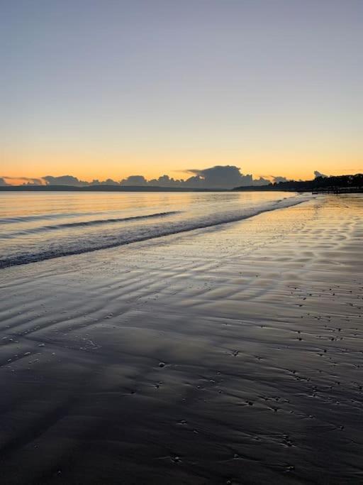 Bournemouth Nr Town Beach Train Coach Shops Lovely Entire Apartment Allows Quiet Good Dogs Exterior photo